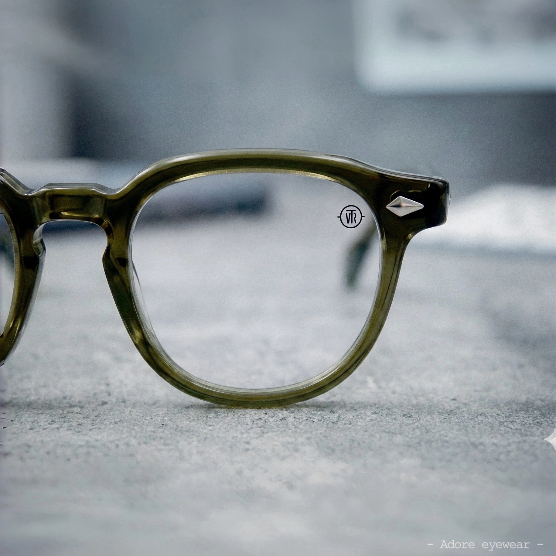 TVR 504 2026 8mm Sliver